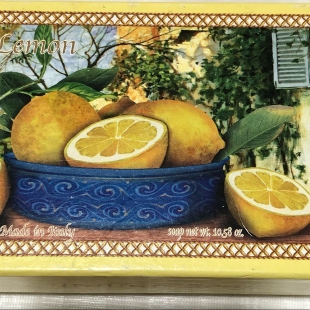 Saponificio Florentino lemon scented soap - Picture 3 of 8